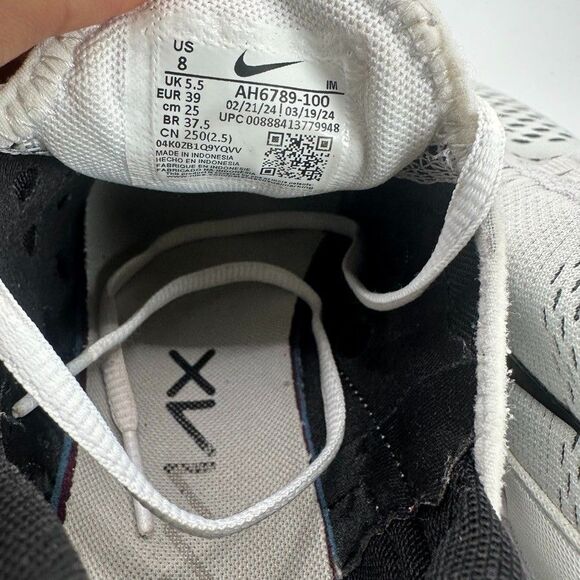 Nike Air Max 270 Shoes Women Size 8 White Black Athletic Running Gym  Cushioned - Picture 10 of 13